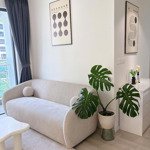 Tông trắng xinh xắn 2 phòng ngủfull lumie boulevard