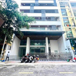 Toà nhà sử dụng hơn 1.800m2, ngang lớn 14m, trung tâm hành chính quận 3 - số 4 hồ xuân hương..!!