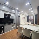 Bán nhà phố nguyễn văn cừ, dân trí cao, 9.9 tỉ, 44m2