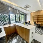 Cho Thuê Nhà 7 Tầng Thang Máy Mặt Hồ Linh Quang, Đống Đa.diện Tích44M2 -Mặt Tiền7M - Oto Tránh Dừng Đỗ