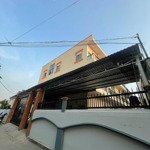 Bán tòa trọ cao cấp 970m2, 3 tâng. thu nhập 2.5tỷ/năm. tăng nhơn phú b, tp.thủ đức. chỉ 60 tỷ tl