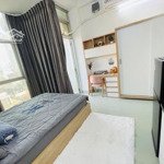 Phòng ban công q10-full nội thất giá rẻ