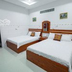 Cho thuê khách sạn mặt tiền đường mê linh giá chỉ 40 triệu/ tháng