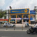 Bán nhà mặt tiền trường chinh, q. tân bình - dt: 12x30m - 3 tầng - hđt: 350 triệu - giá bán: 60 tỷ