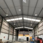 Cho thuê kho xưởng 550m2 - giá 55 triệu/th, đường kênh tân hóa