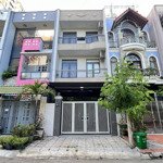 Bán gấp nhà mặt tiền ngay lương định của p.an phú q2 - 5x20m - xd hầm 3 tầng st - giá bán 19 tỷ