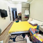 Đẹp! Nhà Tôn Thất Tùng, 42M, Nhỉnh 9 Tỷ, Vị Trí Đắc Địa, Ngõ Rộng, Thoáng, Sổ Vuông, Gần Ô Tô