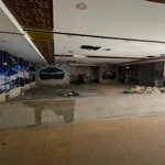 Cho thuê nhàhẽm xe hơicách mạng tháng 8 q3 250m2 trống suốt siêu rộng