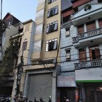 Cho thuê nhà đội cấn, 65m, 7 tầng, thông sàn, thang máy, 35tr