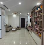 Bán căn hộ Chung Cư CT36B, View Hồ. 2 Ngủ mới đẹp, DT68m2. Giá 4.5 Tỷ