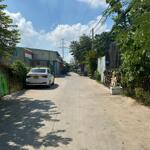 Cần bán, vị trí siêu đẹp, Nguyễn Văn Quá, quân12, dt: 68m2, HXH, siêu rẻ, chỉ 4 tỷ xíu.