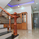 Mua nhà tặng nội thất đẹp bình chánh