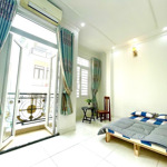 Phòng ban công full nội thất. gần đh văn lang cs3