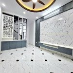 Siêu phẩm kim chung. nhà 5 tầng lô góc 32m2 ngõ thông gần ô tô tặng điều hoà nóng lạnh chỉ 4,6 tỷ