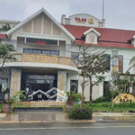 Bán gấp hotel & restaurant góc 2mặt tiềntptam kỳ, quảng nam. công nhận 2300m2, 4 tầng, giá bán 70ty