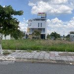 Bán đất đối diện trường học khu đô thị bàu xéo , giá 1.550 tỷ sổ sẵn