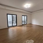 Bán nhà 3 bước ra phố thạch bàn, ô tô đỗ cổng, dân cư đông đúc, sầm uốt, 52m2 -5,8 tỷ-ở sướng