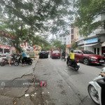 Bán nhà mặt đường hàng kênh 42m2 có vỉa hè kinh doanh tốt chỉ hơn 6 tỷ