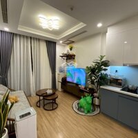 Cần Bán Gấp Căn 2 Phòng Ngủ- 2Vs 58M2, Ban Công Đn, View Hồ, Giá Cắt Lỗ 2.2Tỷ - Vinhomes Green Bay Mễ Trì