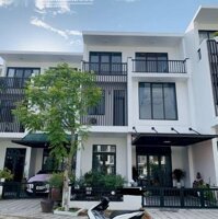 Bán Nhà 112M2 Hướng Đông -Khu Đô Thịroyalpark Khub -Nội Thất Mới Sang Chảnh 100%