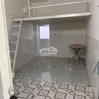 Cho Thuê Phòng Trọ 20M2 Đường Bùi Mình Trực Quận 8