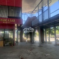 Quán Cafe 3 Mặt Tiền 400 M2 Hoàng Diệu Khu K1