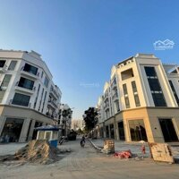 Cần Bán Lô Lk Shophouse Đối Diện Chung Cư Sunshine. Mặt Tiền Kinh Doanh 6.5M Giá Bán 21 Tỷ. 0919555426