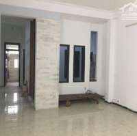 Nhà 3 Tầng 4 Phòng Ngủmới Đẹp Mặt Tiền Lê Văn Hiến Giá Rẻ