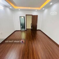 Bán Nhà Xây Mới Tinh 40M X 6T Tổng 4 Phòng Ngủ, Ngõ Nông Gần Ôtô Láng, Nguyễn Chí Thanh. Giá Bán 4,6 Tỷ