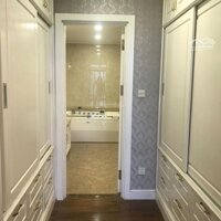 Bán Căn Hộ 3 Pn Sáng Diện Tích 180M2 Tại Royal City Giá Bán 15Tỷ, Xem Nhà Liên Hệ: 0975062488