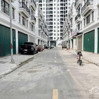 Cần Tiền Trả Nợ Ngân Hàng Bán 84M2 Căn Xẻ Khe Shophouse Sông Hồng, Trâu Quỳ