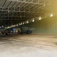 Cho Thuê Kho Xưởng Quận 4 Rộng 1.700M2 Giá 110K/M2