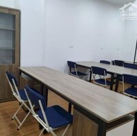 Cho Thuê Văn Phòng Xuân Thủy Cầu Giấy 40M2 Giá Bán 7, 8 Triệu Siêu Đẹp