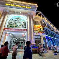 Nhà phố vừa kinh doanh vừa ở 3 Tầng + 1 hầm để xe - Mặt đường chính Thành phố Lào Cai, cách cửa khẩu HÀ KHẨU 900m