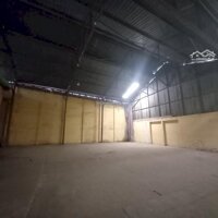 Thuê Kho Quận 4Diện Tích500M2 Kho Trống Giao Ngay Làm Studio, Nhà Kho, Nhà Xưởng