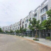 Sang Nhượng Nhà Phố View Biển, Khu Đô Thị Mũi Né Summerland, Sổ Hồng Trao Tay, Liên Hệ: 0943048068