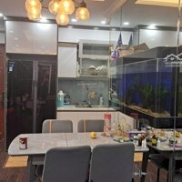 Chính Chủ Cần Bán Nhanh Căn 2 Pn 2 Vệ Sinh Tòa Gemek Tower, Tầng Trung, Giá Rẻ, Liên Hệ: 0974081386