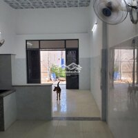 Huyện Hóc Môn 70M². Cho Thuê Nhà 4 Triệu