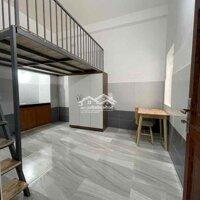 Căn Hộ Duplex Full Nội Thất Gần Etown Cộng Hoà