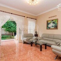 Villa 55B Trần Quốc Thảo, Q3, Ngay Gần Tú Xương, Khu Vực Sang Trọng Lịch Sự