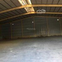 Cho Thuê 800M2 Kho Gần Ngã 3 Phan Trọng Tuệ - Ngọc Hồi, Xe Container Đỗ Cửa