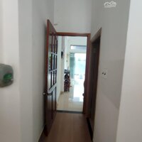 Chính Chủ! Mặt Bằng Cho Thuê 15B Lê Thánh Tôn, Bến Nghé, Q1. Dt: 4,2X17M, Có Toilet. Giá 14 Tr/Th