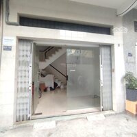 Chính Chủ! Mặt Bằng Cho Thuê 15B Lê Thánh Tôn, Bến Nghé, Q1. Dt: 4,2X17M, Có Toilet. Giá 14 Tr/Th