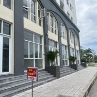 Cho Thuê Shophouse 2 Tầng (Tổng 1000M2). Có Thể Chia Nhỏ Hoặc Thuê Hết. Ba Mặt Tiền Lớn