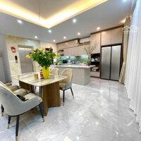 Bán Căn Hộ Chung Cư 125M2 3 Ngủ 2 Vệ Sinhnhà Đẹp, View Công Viên Cầu Giấy Giá Bán 4,8 Tỷ. Liên Hệ: 0372857531