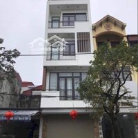 Chính Chủ Cho Thuê Nhà 5 Tầng Mới Xây 2 Mặt Góc View Đẹp, Có Thang Máy, Đầy Đủ Nội Thất