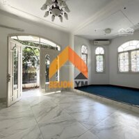 Đón Tết Với Villa Siêu Rẻ Trung Tâm Q2 Sân Rộng 3Pn