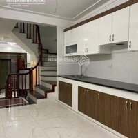 Nhà Sát Chợ Phú Lương.diện Tích40M2 * 4 Tầng. Oto Cách 15M. Có Sân Riêng. Giá Bán 2,45 Tỷ. Liên Hệ: 0964491789.