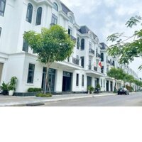 Cần Bán Gấp Nhà Liền Kề 96M2 Vị Trí Đẹp, View Công Viên, Giá Rẻ Nhất Dự Án Crown Villas