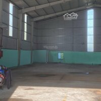 Cho Thuê Xưởng Mặt Tiền Đường Nhựa Khánh Bình Tân Uyên.diện Tích10X40(400M2)Xe Công Ra Vào Thoải Mái